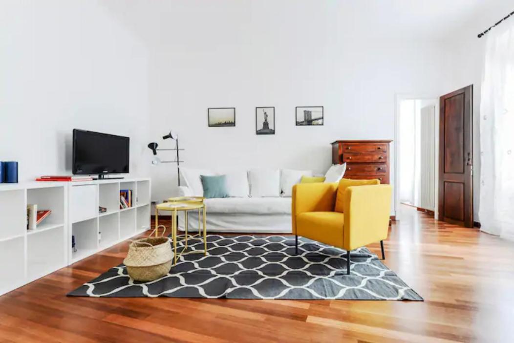 Pagano & Cenacolo Bright Apartment Милано Екстериор снимка